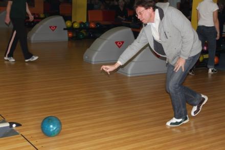 bowling-02.jpg